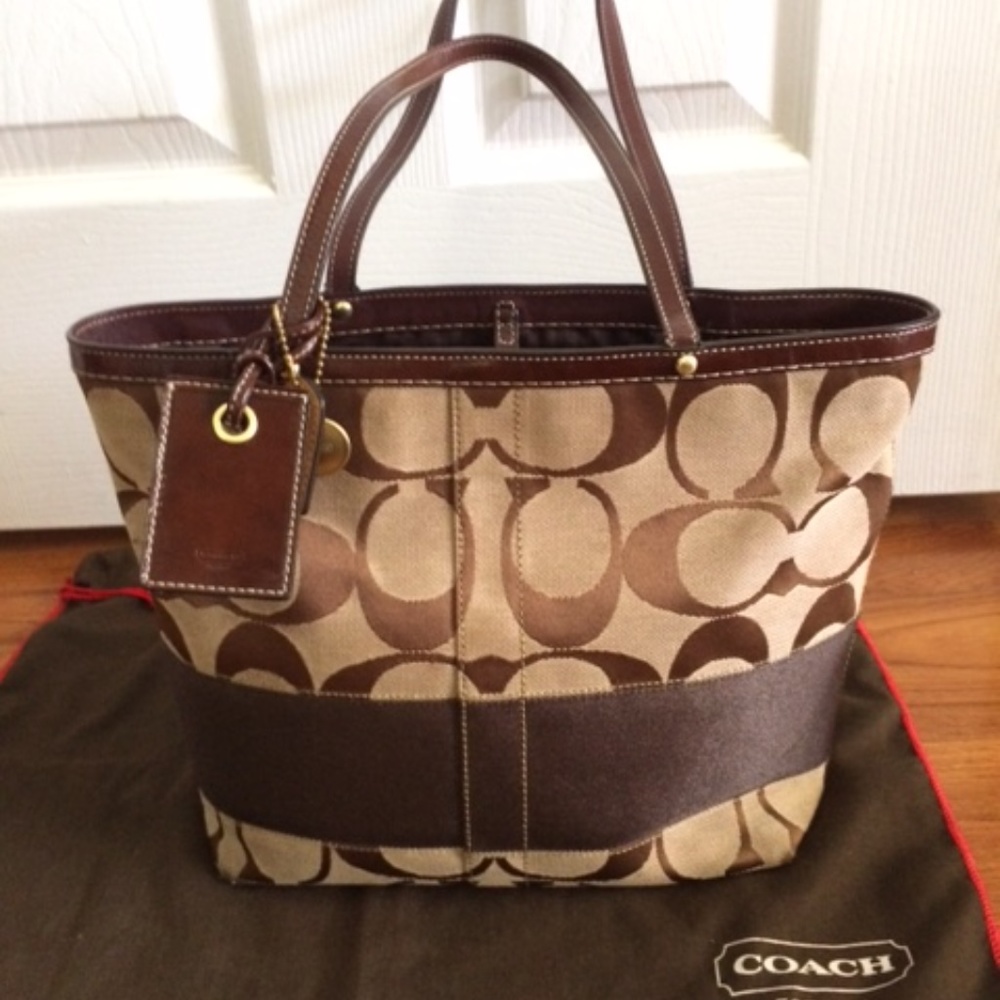 Coach Handbag - Picture 2 of 5